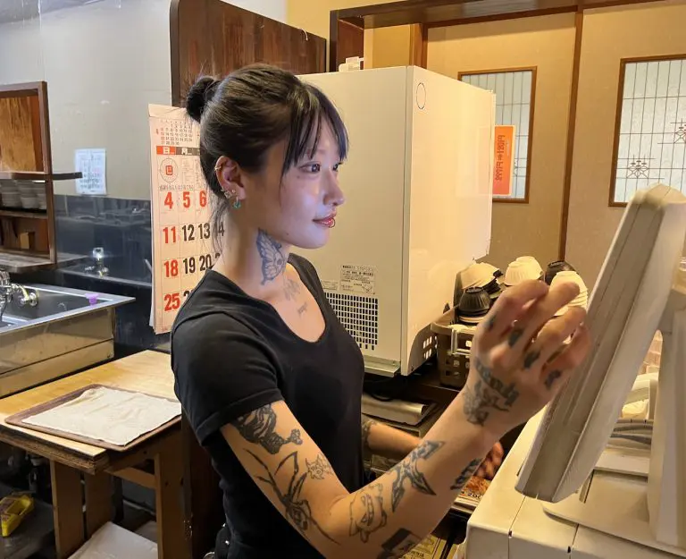 レス2番のサムネイル画像